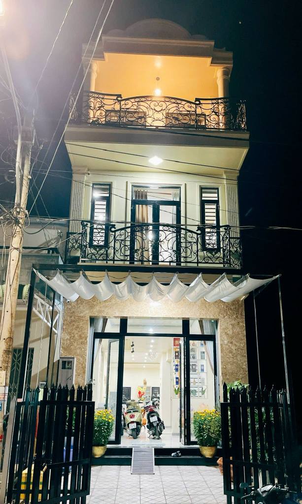 Nhà 3 tầng đường số 11, khu dân cư Tây Đại Học, 72m² giá 3 tỷ - Hướng Đông Bắc, chính chủ bán gấp!