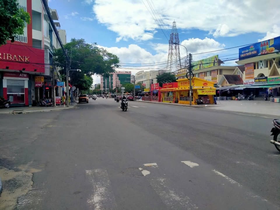 Nhà mặt tiền Đại lộ Trần Hưng Đạo, Tuy Hòa 65m² giá 8 tỷ - Đầu tư sinh lời ngay!