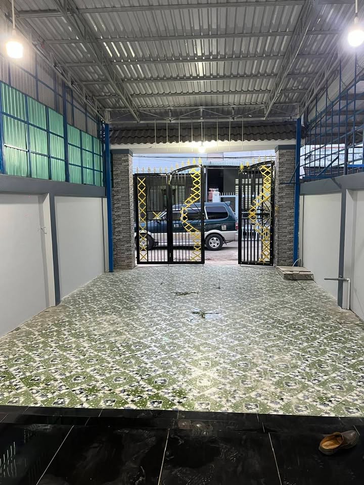 Nhà bán tại phường Ninh Thạnh, Tây Ninh 150m² giá 1.39 tỷ - Nhà 3 phòng ngủ, tiện ích đầy đủ!