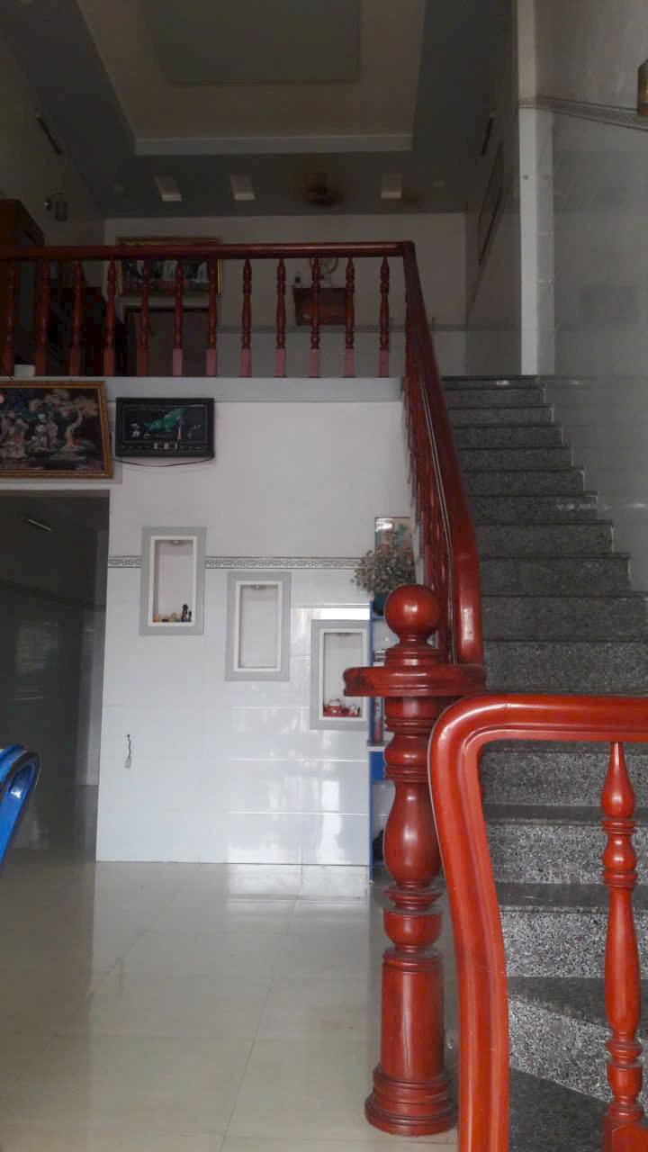 Nhà bán mặt tiền chợ Kinh Đào, Vĩnh Mỹ 72m² giá 2.05 tỷ - Cơ hội đầu tư tuyệt vời!