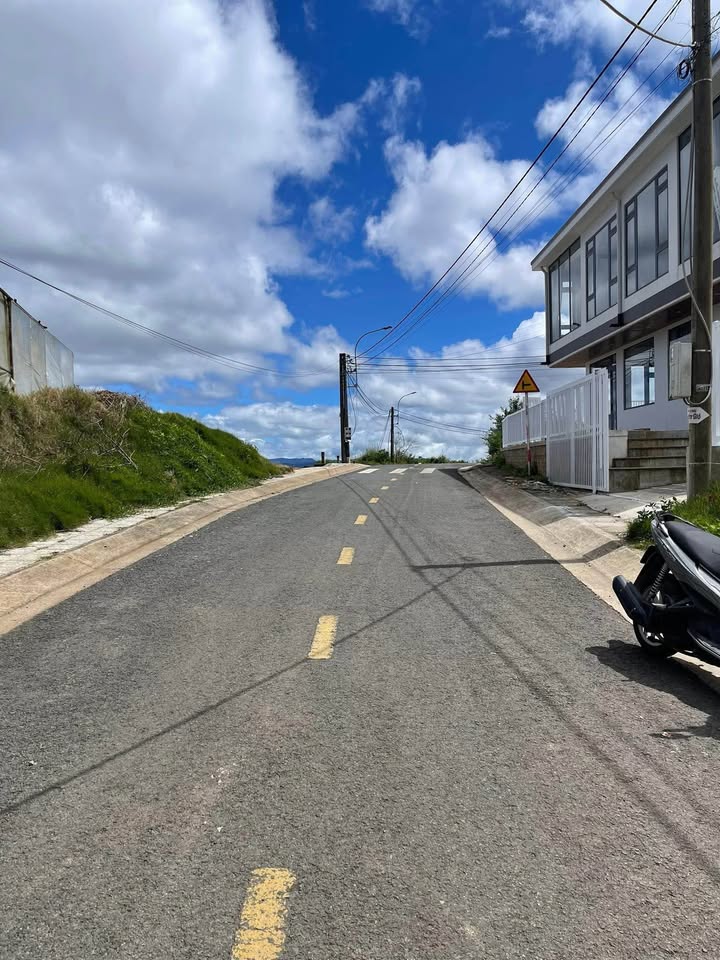 Đất nền khu quy hoạch Huỳnh Tấn Phát Đà Lạt 100m² giá 6.3 tỷ - View đẹp, đầu tư sinh lời!