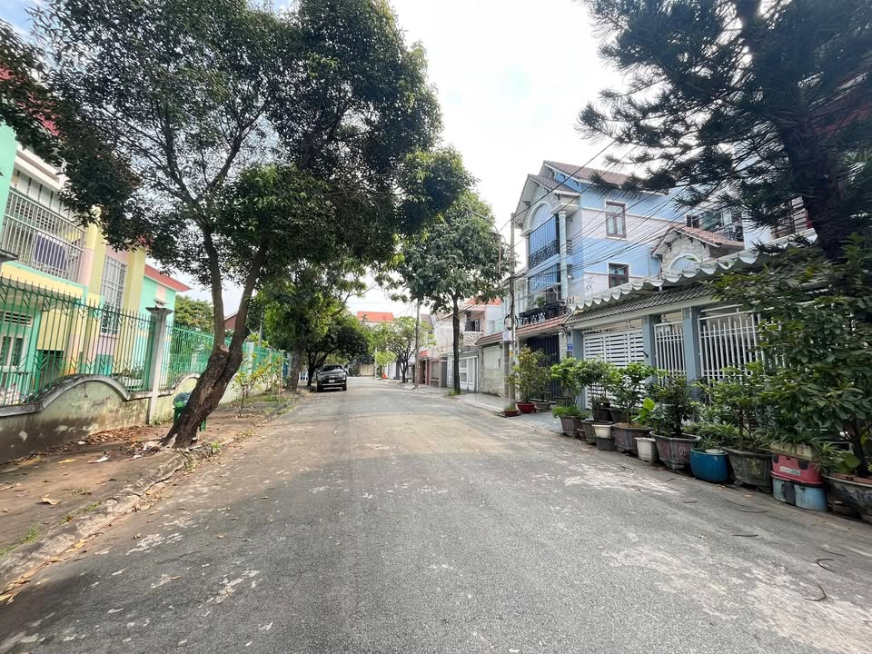 Nhà hẻm ô tô Linh Trung, Thủ Đức 170.6m² giá 17.1 tỷ - Sổ đỏ chính chủ!