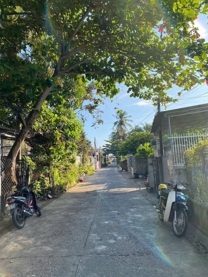 Đất nền La Gi 138m² giá 2 tỷ - Mặt tiền đường Mai Xuân Thưởng, cơ hội đầu tư tuyệt vời!