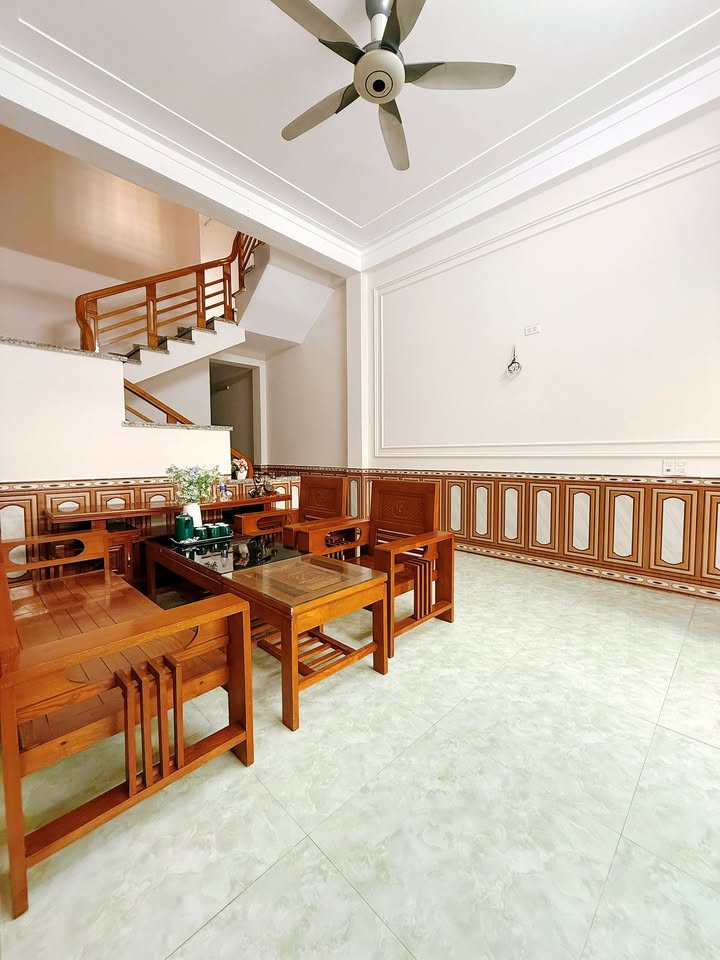 Nhà 2 tầng Bạch Đằng, 64m² giá thỏa thuận - Siêu thoáng, tiện ích đầy đủ!