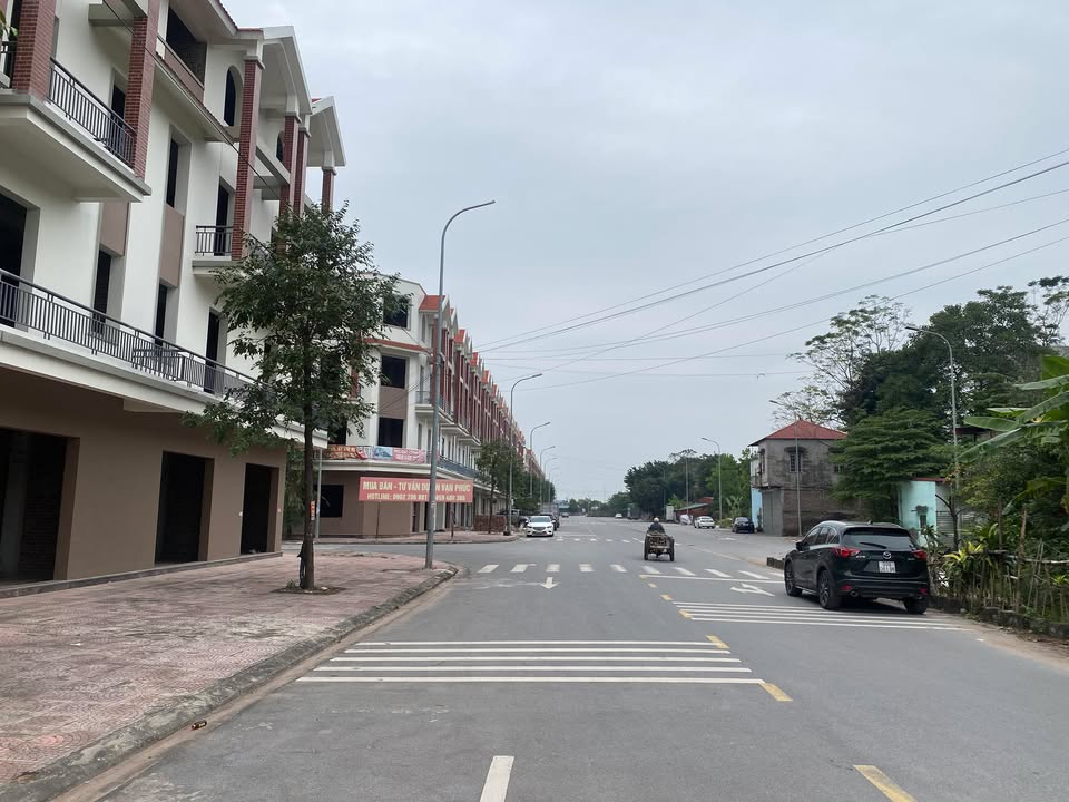 Nhà mặt tiền Vạn An Bắc Ninh 76m² giá 5.1 tỷ - Sổ đỏ chính chủ, bán gấp!