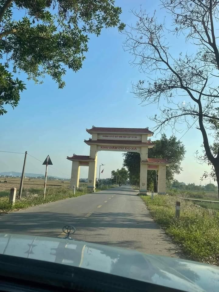 Đất nền Hoàng Tân Chí Linh 298m² giá 900 triệu - Đường ô tô vào tận nơi!