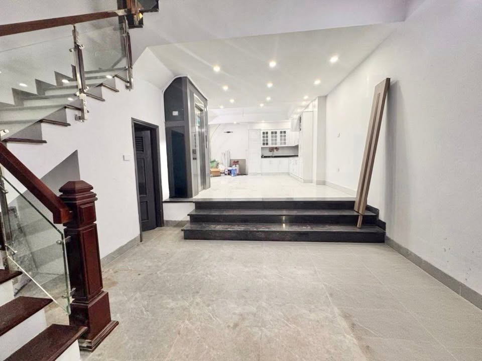 Nhà phố Kim Giang, Thanh Xuân 51m² giá 14 tỷ - Thiết kế hiện đại, gara ô tô