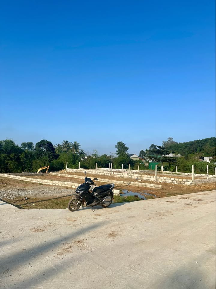 Đất nền Thủy Dương, Huế 100m² giá 1.8 tỷ - View hồ Phùng Quán thoáng mát!