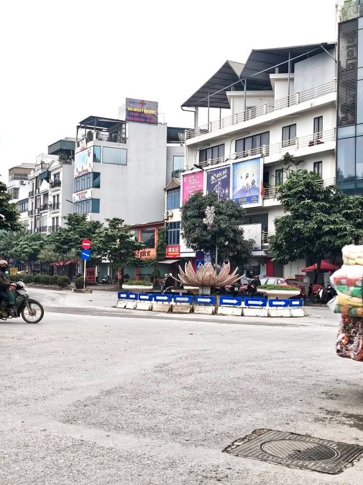 Nhà mặt phố Văn Điển Thanh Trì 40m² giá thỏa thuận - Kinh doanh đỉnh cao!