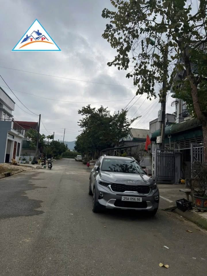 Nhà cấp 4 Đoàn Kết Lai Châu 108m² - Giá chỉ 800 triệu, sẵn sàng ở ngay!