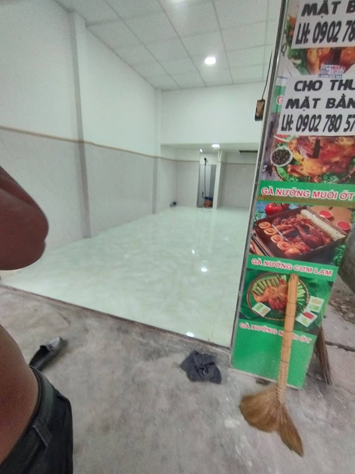 Mặt bằng kinh doanh tại Bình Chánh 100m² giá 8 triệu - Địa điểm lý tưởng cho khởi nghiệp!