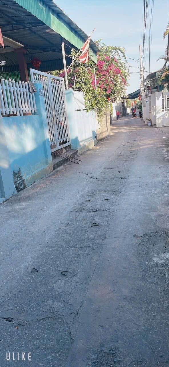 Nhà 2 tầng Cẩm Sơn, Quảng Ninh 36m² giá 1.18 tỷ - Gần bãi tắm Quảng Hồng!