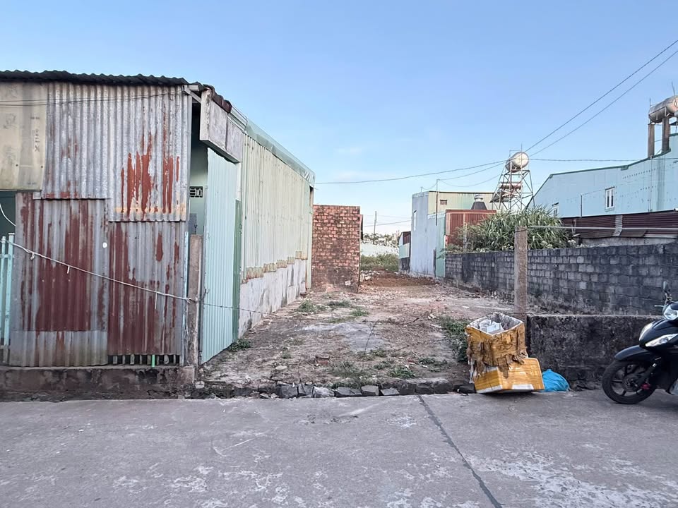 Đất nền Hẻm 479 Lý Thái Tổ, Pleiku 100m² - Giá chỉ 1.22 tỷ, đầu tư sinh lời!