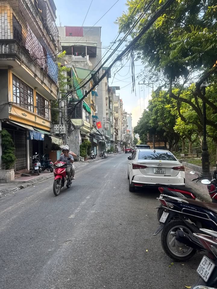 Nhà 3 tầng phố Yết Kiêu, Hà Đông 39m² - Hàng hiếm sẵn sàng giao dịch!