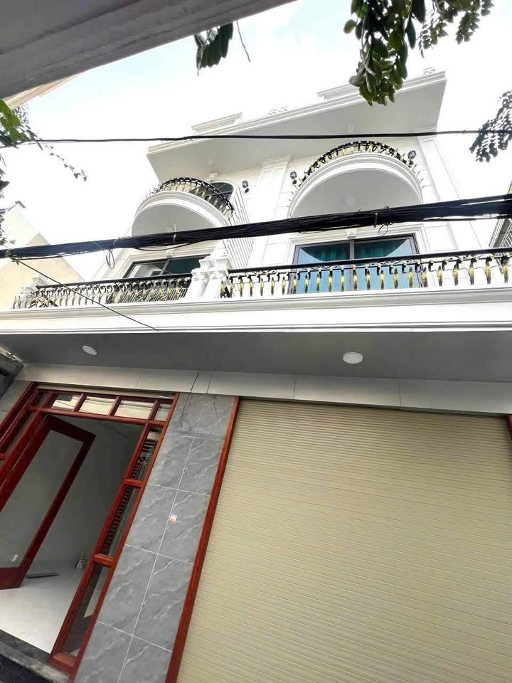 Nhà 3 tầng Trần Lãm Thái Bình 48m² giá 2 tỷ - Nội thất cao cấp, sẵn sàng ở ngay!