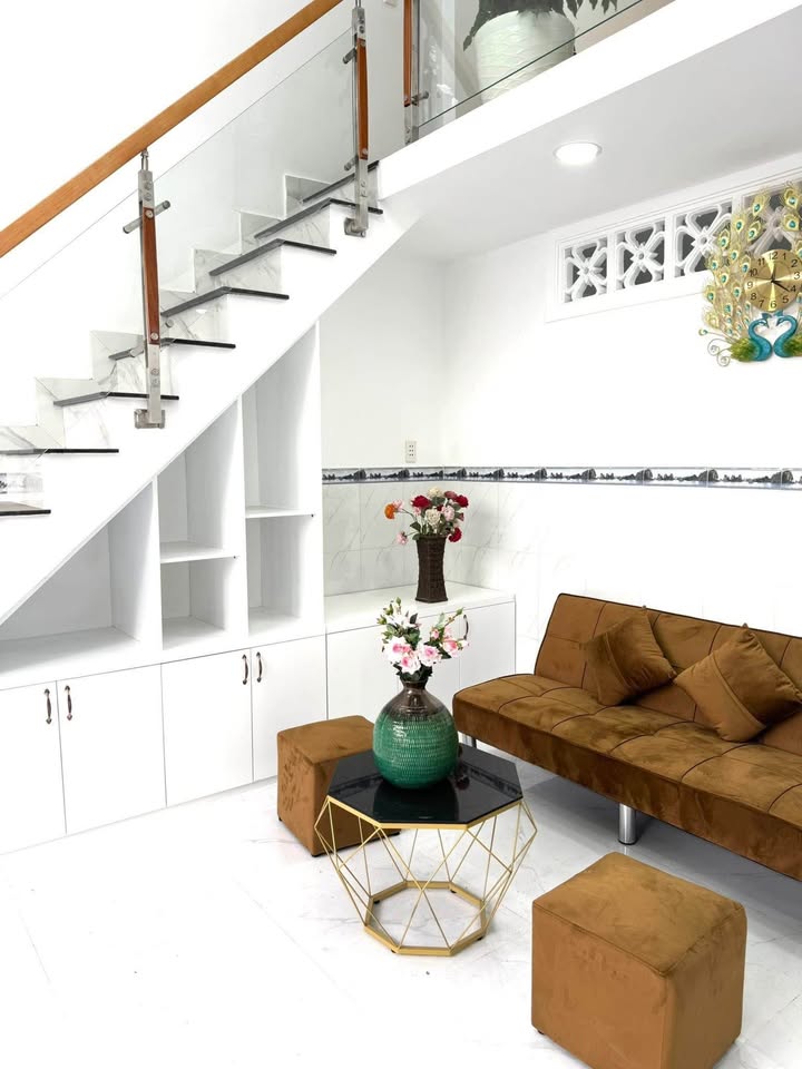 Nhà đẹp Hóc Môn 40m² giá 2 tỷ - Sẵn sàng đón Tết!