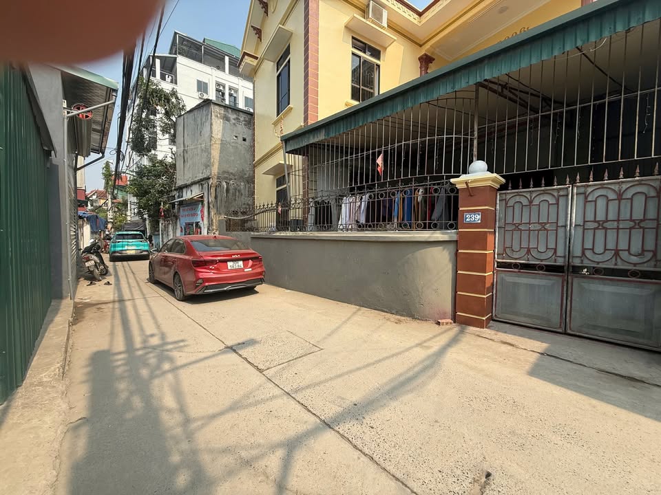 Đất Di Trạch - Hoài Đức 35.5m² giá 4 tỷ - Vị trí đắc địa, sổ đỏ chính chủ!