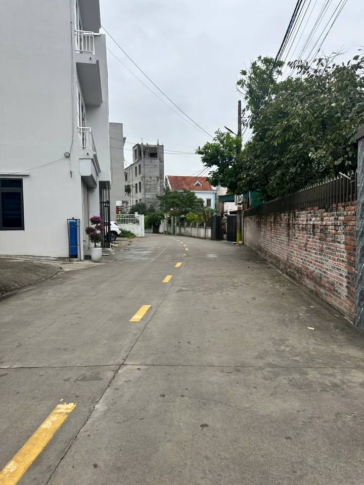 Đất nền Hạ Long 71m² giá 1.3 tỷ - Đường rộng, vị trí thuận lợi!