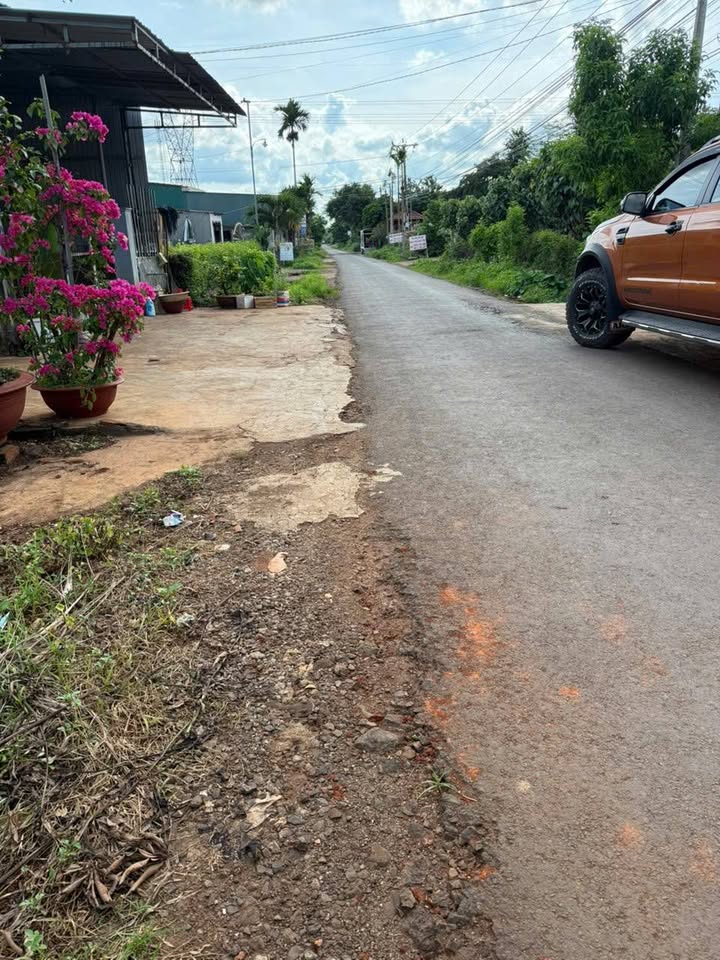 Đất thổ cư Cư Suê 275m² giá 1.355 tỷ - Đường nhựa riêng, khu dân cư sầm uất!