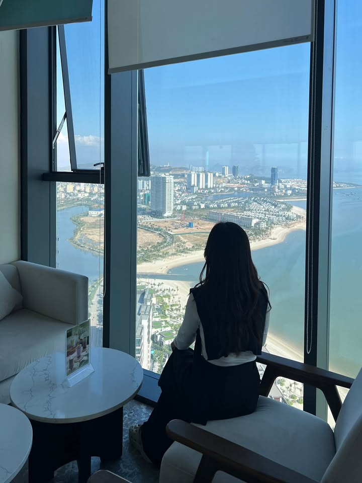 Căn hộ A La Carte Hạ Long 57m² giá 3.2 tỷ - View biển tuyệt đẹp