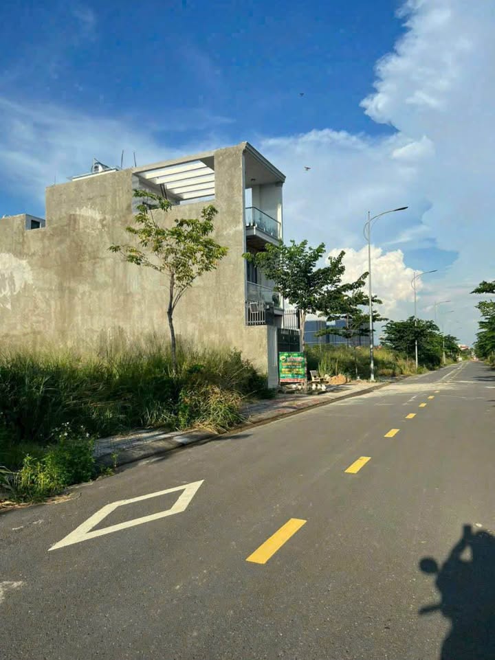 Đất nền Tân Hiệp, Biên Hòa 90m² giá 2 tỷ - Sổ đỏ chính chủ, bớt lộc cho người thiện chí!