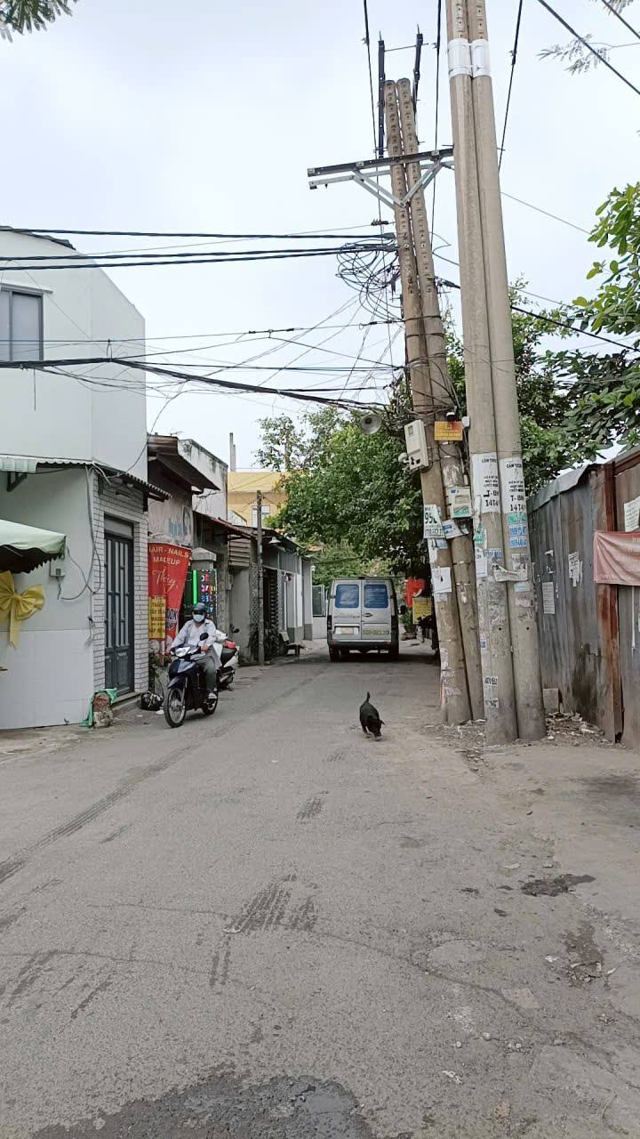 Nhà riêng Bình Chánh 16m² giá 820 triệu - Sổ hồng riêng, góc lâu đời!