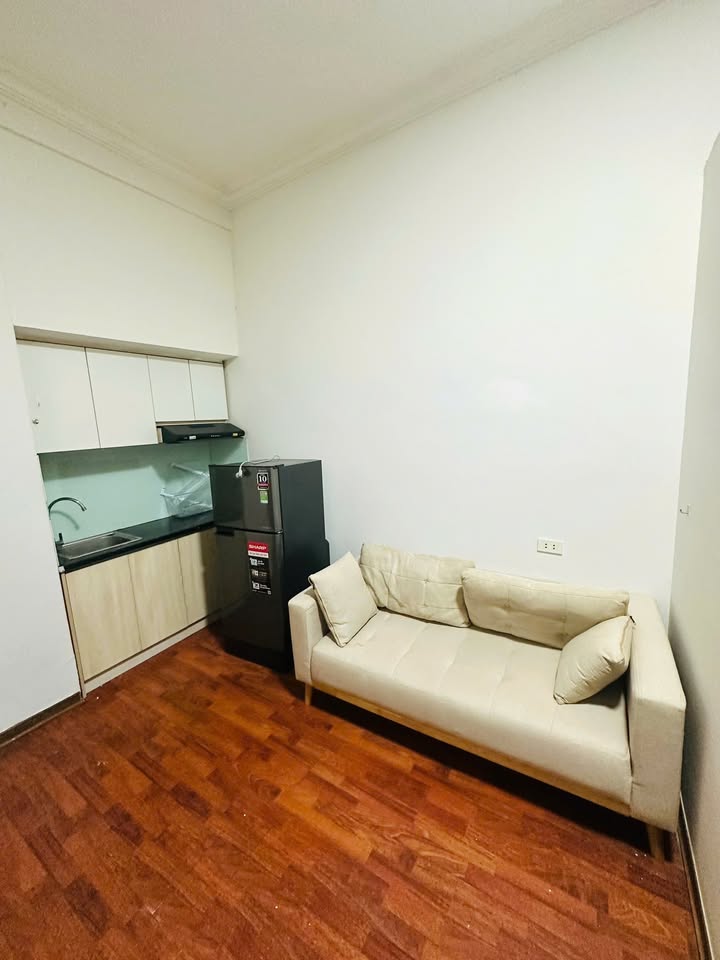 Căn hộ cho thuê phố Hàng Bún, quận Ba Đình - 1 phòng ngủ, giá thỏa thuận - An ninh tuyệt đối!