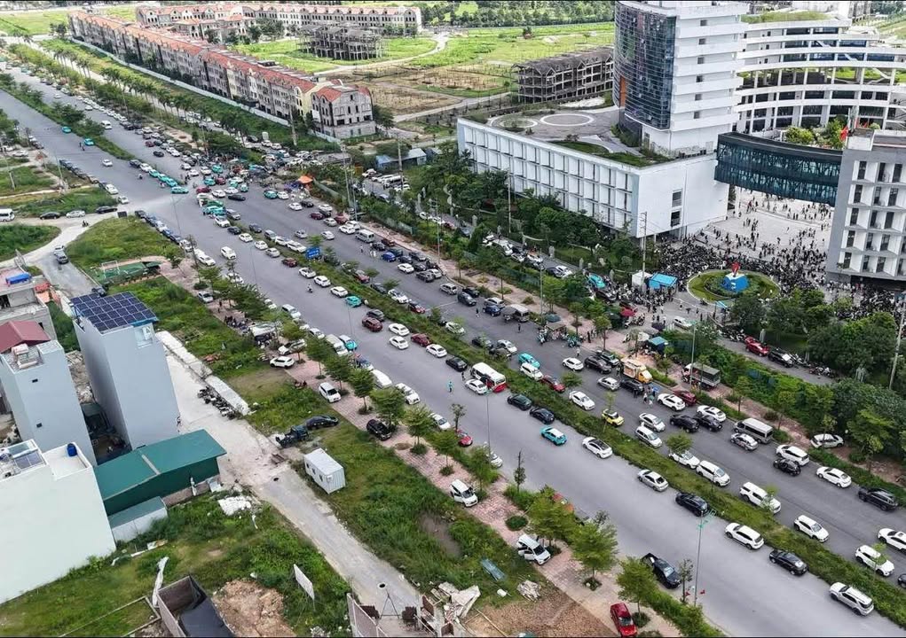 Đất mặt đường LK 8 An Thượng 61m² giá 22 tỷ - Kinh doanh sầm uất!