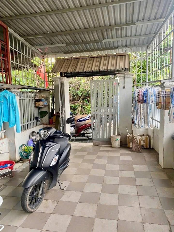 Nhà 2 mặt tiền Cách Mạng Tháng 8, Bà Rịa 110m² giá 2 tỷ - Chính chủ bán gấp!