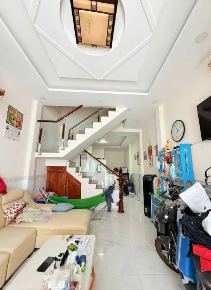 Nhà 2 tầng Nguyễn Thị Thập 60m² giá 7 tỷ - Tiện ích đầy đủ, vào ở ngay!