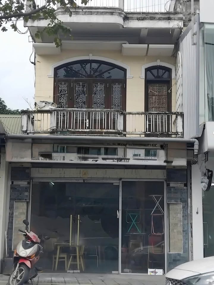 Nhà 2 tầng cho thuê mặt tiền Điện Biên Phủ, Trường An, Huế 250m² - Phù hợp văn phòng, spa