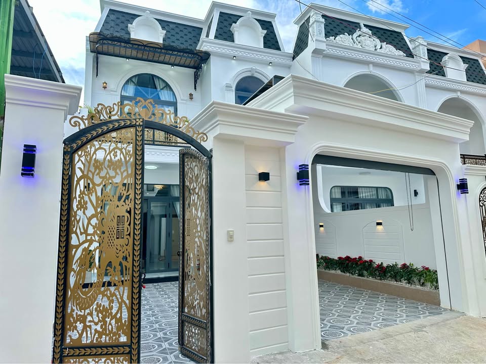 Nhà hẻm 03 Nguyễn Thiếp, Diên Hồng, 133m² - Giá 3.3 tỷ - Biệt thự mini hiện đại!