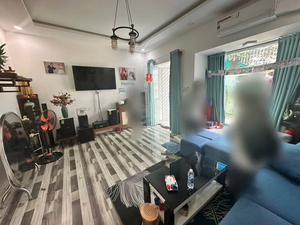 Nhà cấp 4 đường Hiền Vương, Phan Thiết 100m² giá 2 tỷ - Thiết kế hiện đại góc hai mặt tiền!