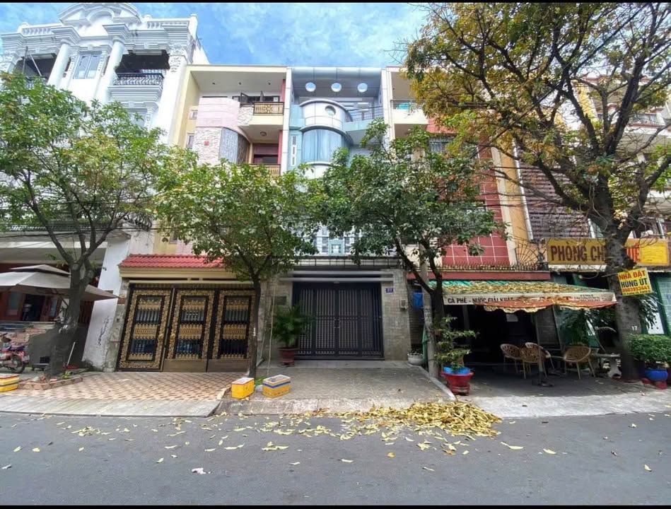 Bán nhà mặt tiền đường Số 28, Bình Tân 100m² giá 15.5 tỷ - Vị trí đắc địa gần AEON Mall!