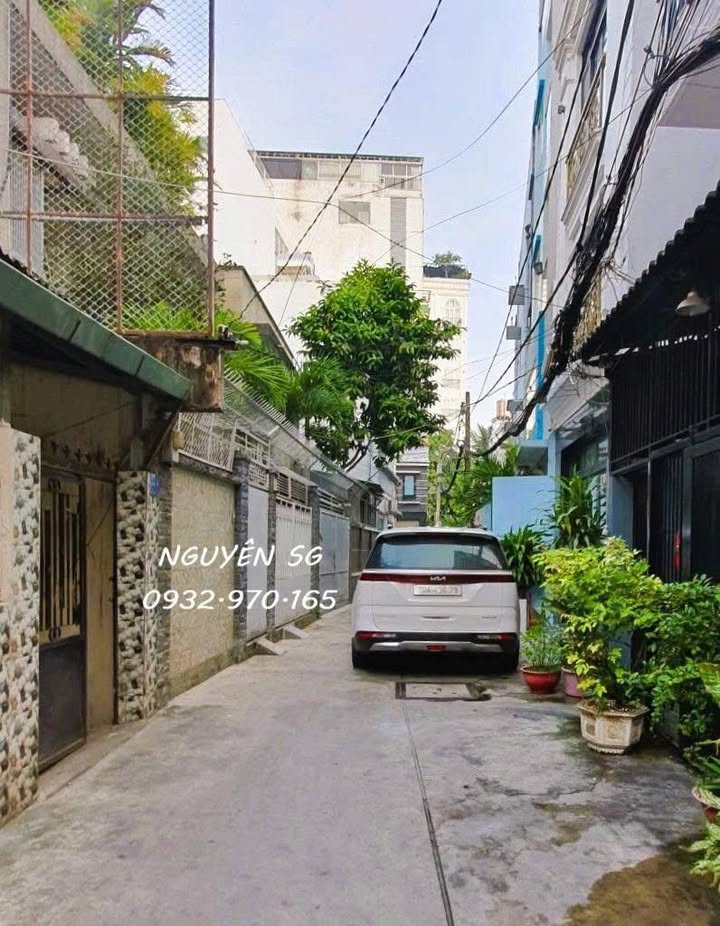 Nhà phố Phan Xích Long, 52m², 4PN, giá 13 tỷ - Ô tô vào tận nhà!