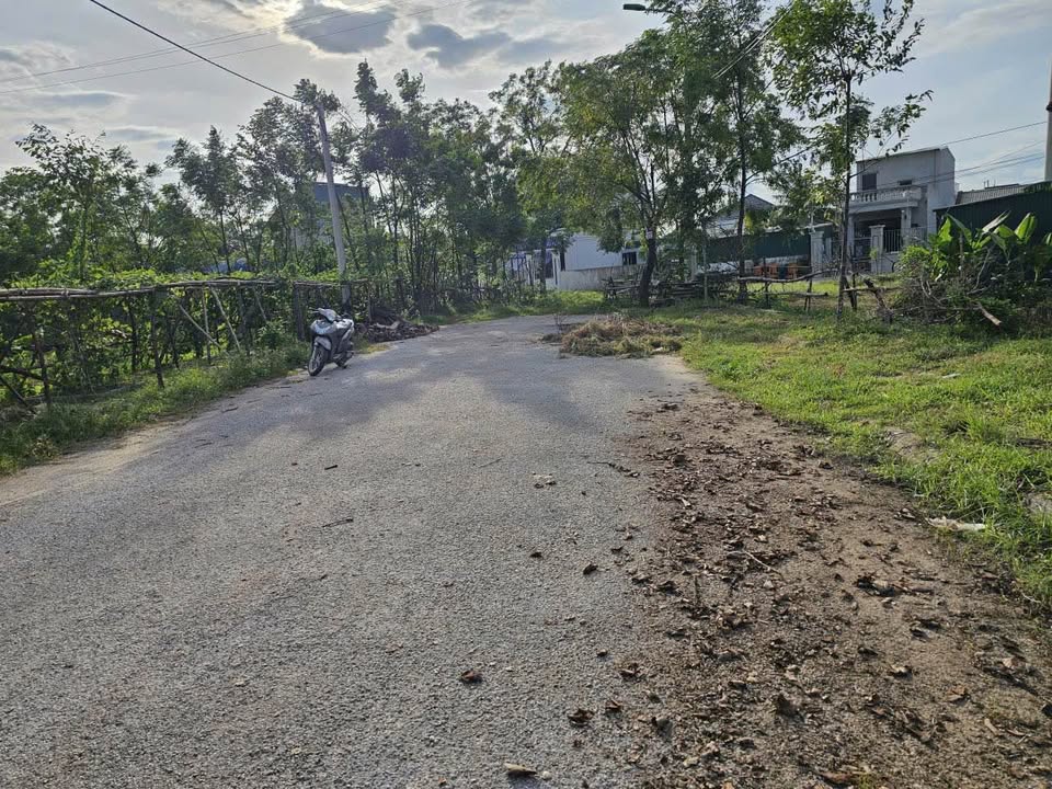 Đất nền Quảng Phú 200m² giá 3.1 tỷ - Đầu tư tiềm năng ngay khu dân cư!