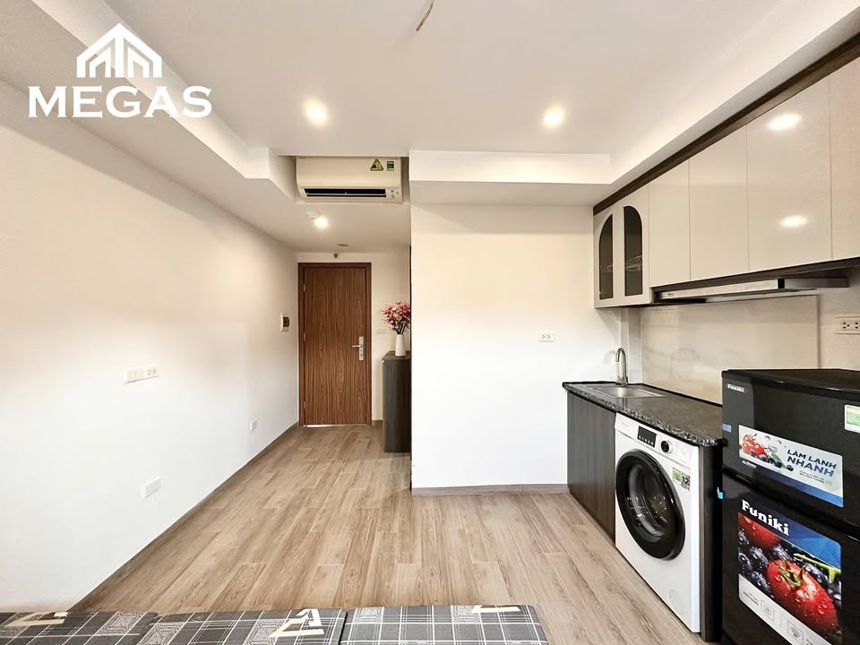 Cho thuê studio Nguyễn Ngọc Vũ 30m² giá chỉ 5 triệu - Sẵn sàng vào ở ngay!