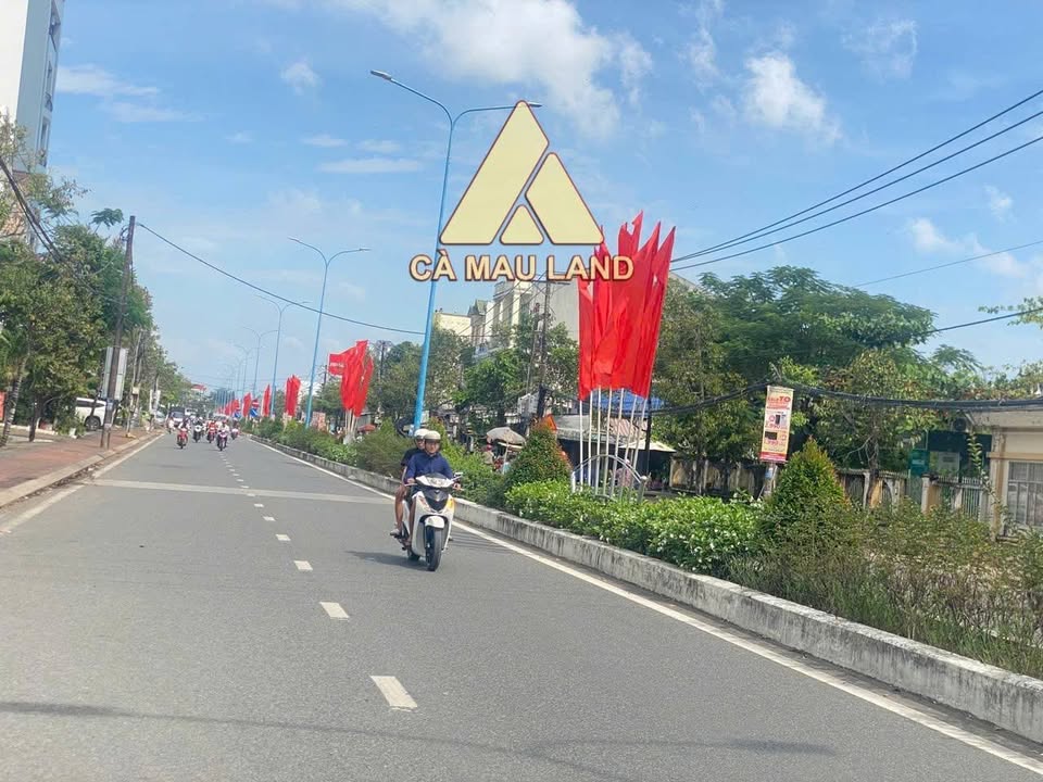 Nhà mặt tiền đường Nguyễn Trãi, Cà Mau 33.47m² giá 2.2 tỷ - Kinh doanh đa dạng!