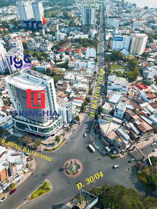 Nhà phố Quyết Thắng Biên Hòa 42m² giá 2.2 tỷ - Sổ hồng chính chủ, thương lượng ngay!