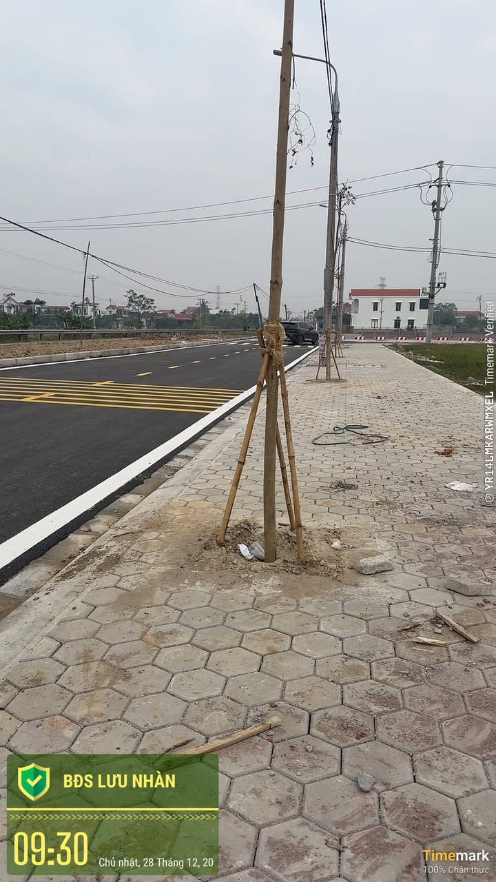 Đất Lô Góc Hùng Vương - Liên Minh 105.4m² giá 2.4 tỷ - Kinh doanh thuận lợi!