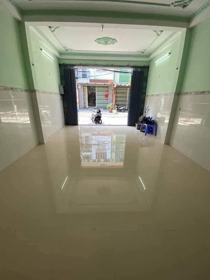 Nhà cho thuê 3 tầng đường Bế Văn Đàn, Thanh Khê, Đà Nẵng 85m² giá 15 triệu - Vị trí sầm uất cho kinh doanh!