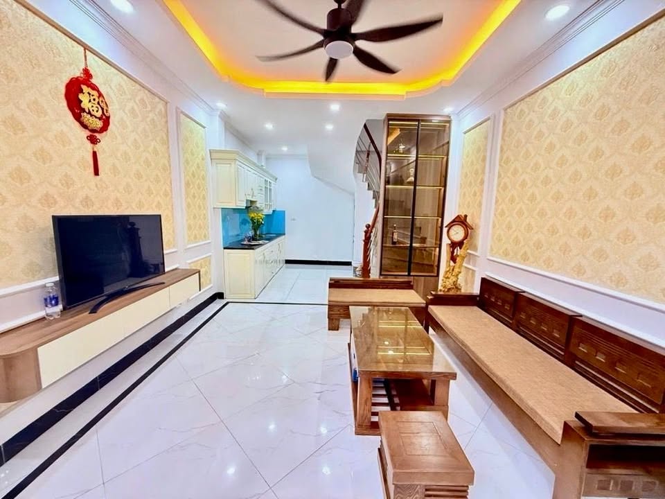 Nhà đẹp Tây Tựu 30m² giá 5.6 tỷ - Lô góc, gần trường học!