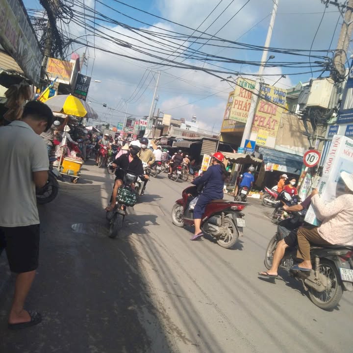 Nhà mặt tiền Đỗ Lững, Bình Chánh 150m² giá 14.5 tỷ - Khu sầm uất, cho thuê ngay!