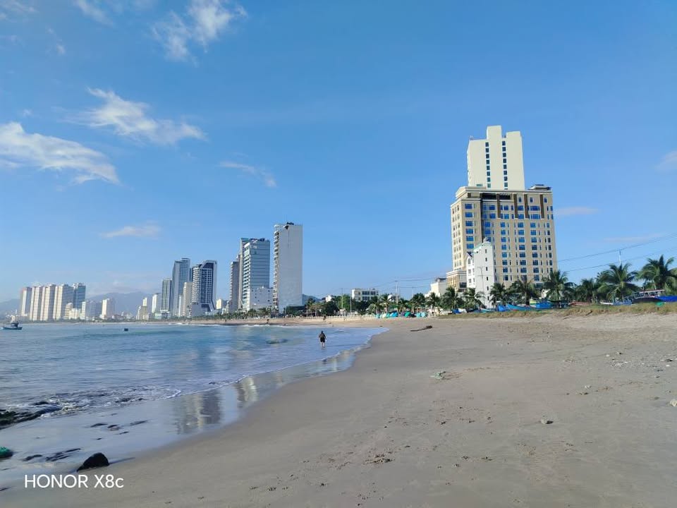 Nhà 2 Lầu Mặt Tiền Đường 2/4 Vĩnh Phước Nha Trang 62m² - Đầu Tư Sinh Lời!