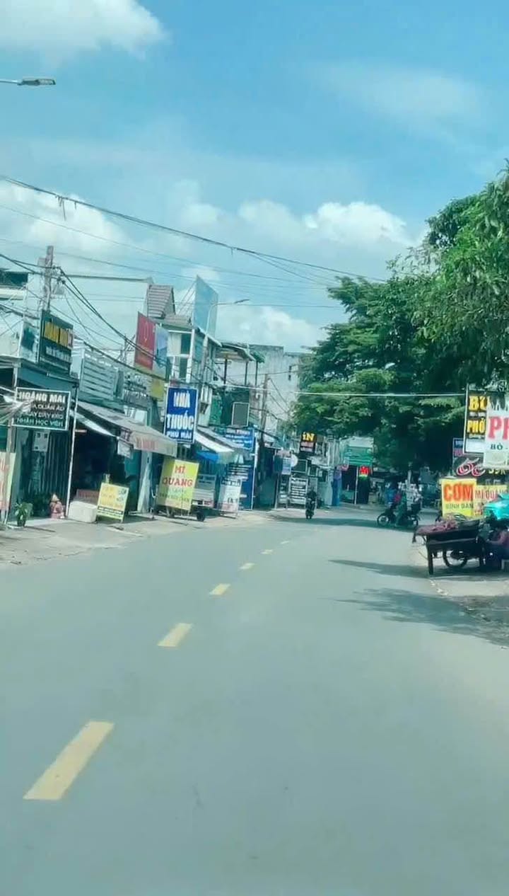 Cho thuê mặt bằng kinh doanh đường Nguyễn Phúc Chu 140m² - Vị trí sầm uất, thích hợp nhiều loại hình kinh doanh!