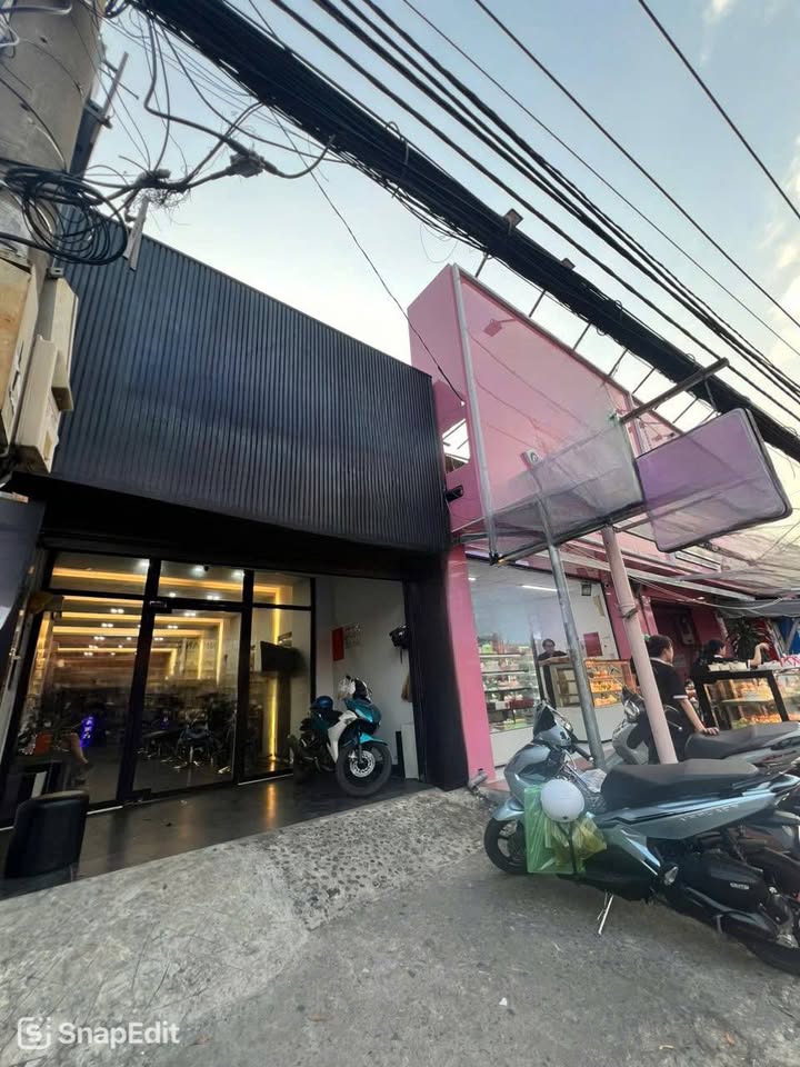 Mặt bằng 2 tầng 100m² đường Ung Văn Khiêm - Kinh doanh dễ dàng!