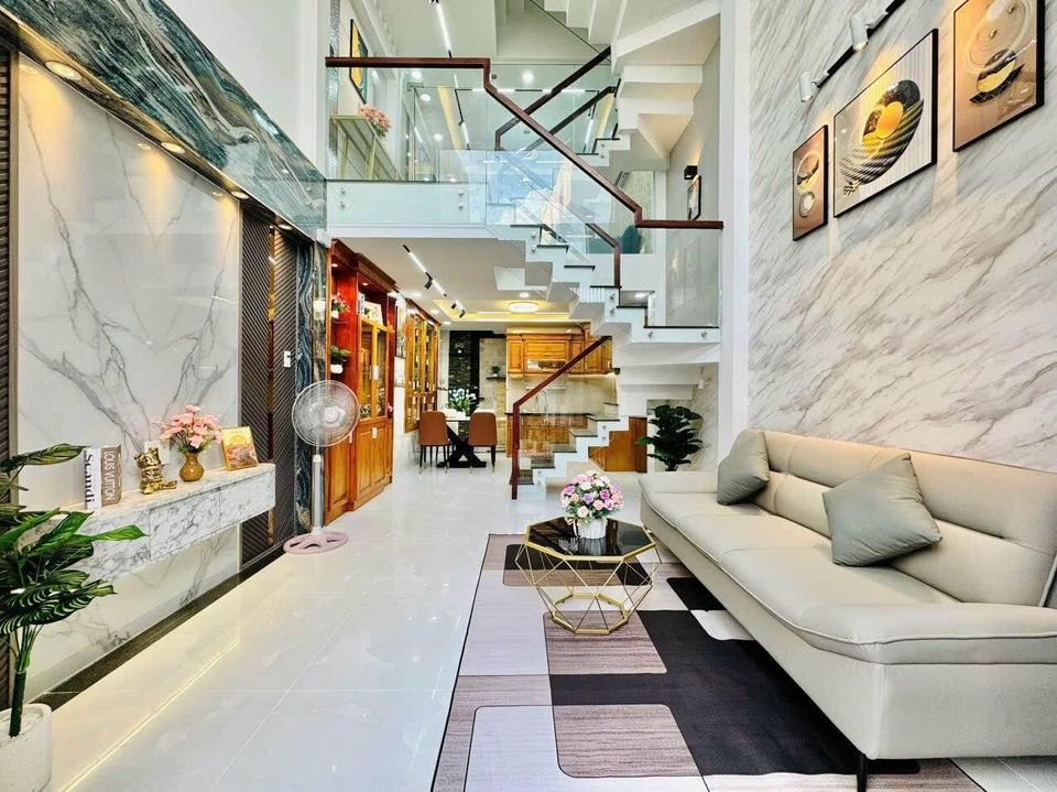 Nhà riêng An Dương Vương Tây Hồ 33m² giá 8 tỷ - Lô góc view sông thoáng đãng!