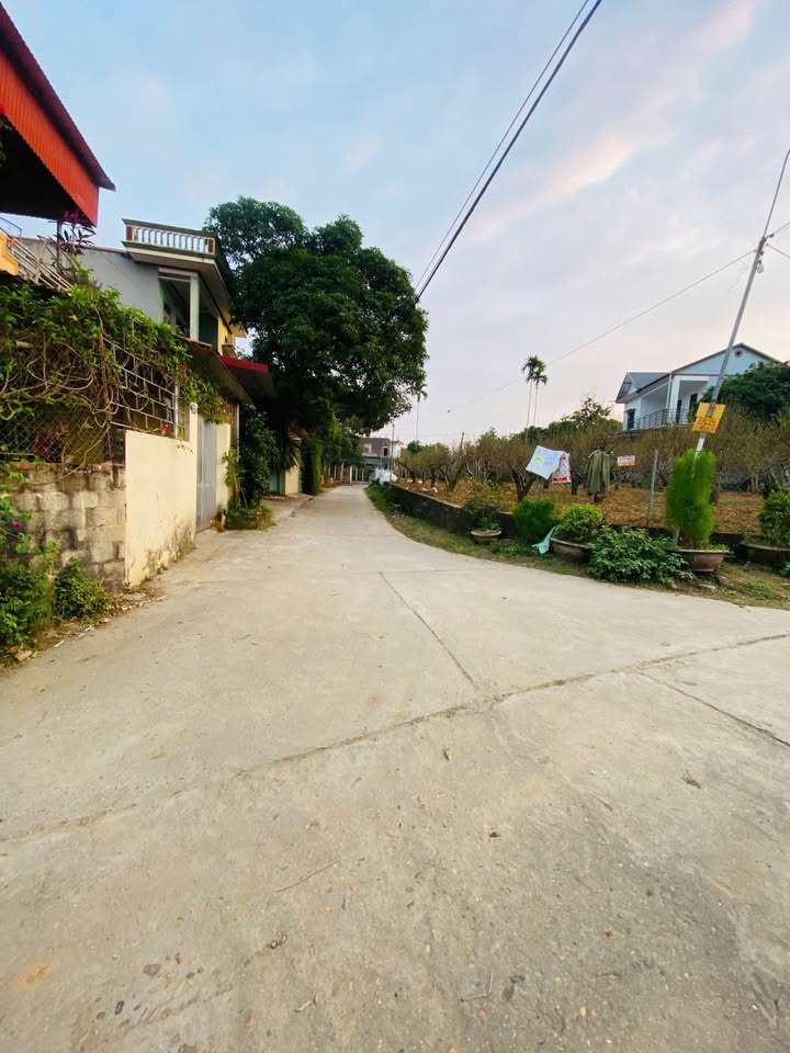 Đất nền Nông Tiến Tuyên Quang 211.63m² giá 1 tỷ - Giao dịch chính chủ nhanh chóng!