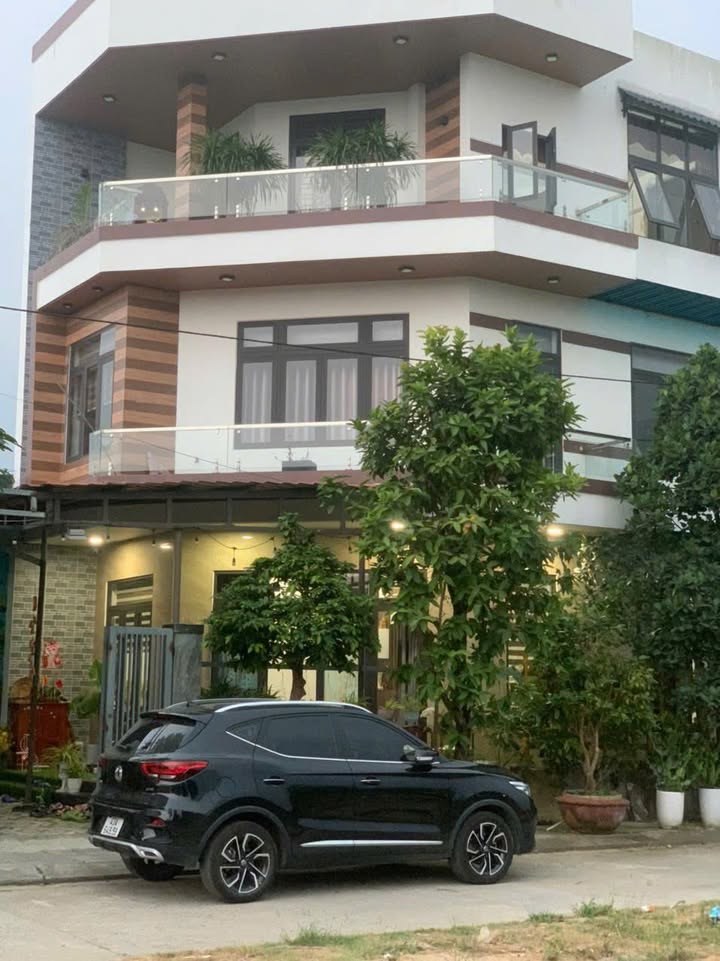 Nhà 3 tầng Hòa Tiến Đà Nẵng 140m² giá 4.85 tỷ - Sẵn sàng vào ở ngay!