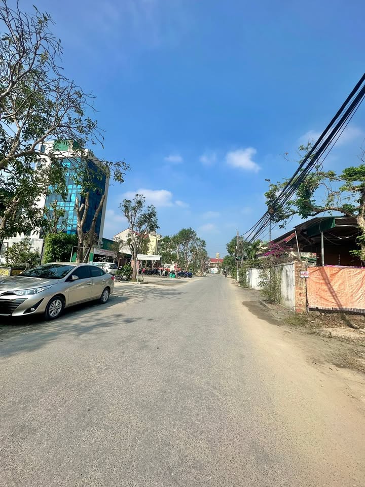 Đất Hưng Dũng Vinh 117m² giá 3.3 tỷ - Đường ô tô thoải mái!